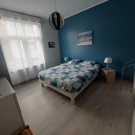 De Standing Bord De Malo Apartment