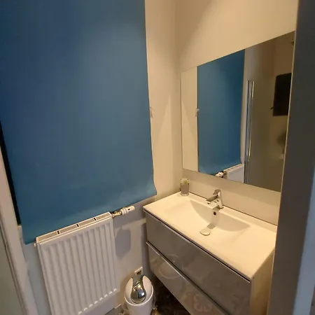 De Standing Bord De Malo 아파트 *